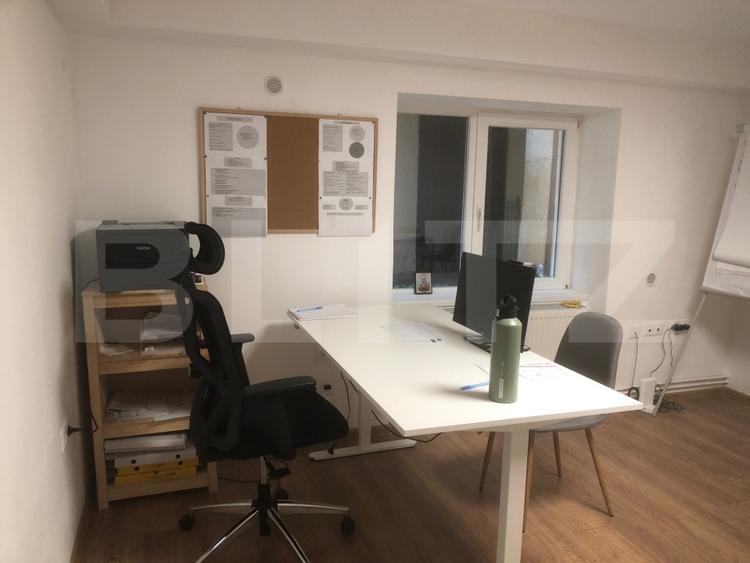 Apartament cu 2 camere nedecomandat în Central