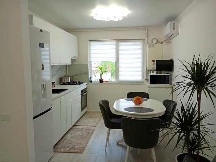 Apartament cu 2 camere decomandat în Militari