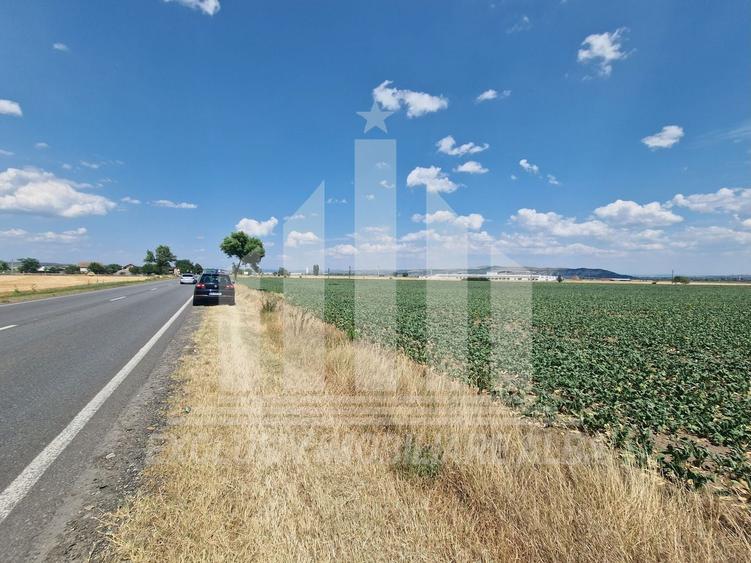Teren agricol intravilan de 9100 mp, în Galda de Jos