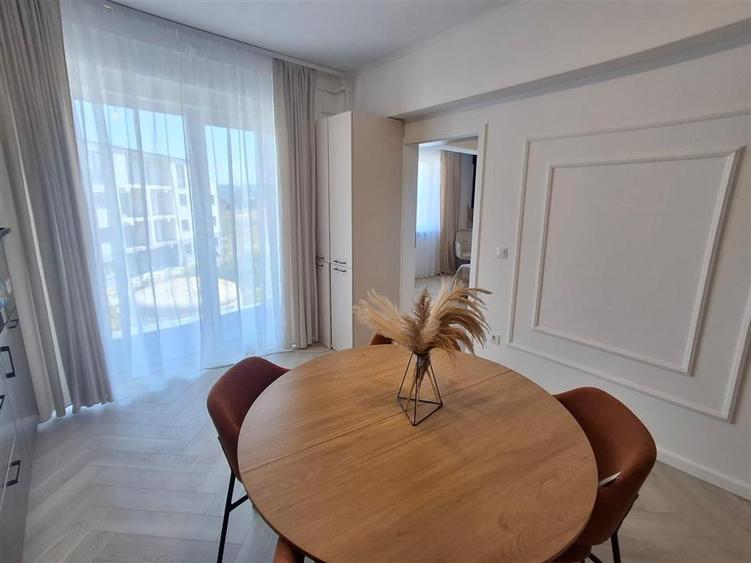 Apartament cu 3 camere semidecomandat în Șelimbăr