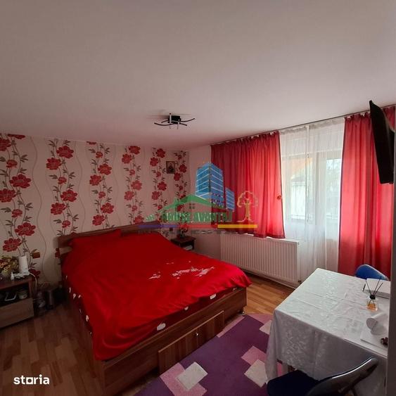 Casă cu 4 camere în Central
