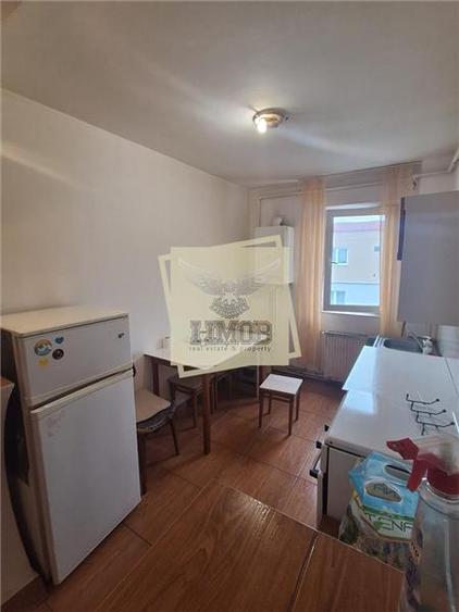 Apartament cu 2 camere semidecomandat în Vasile Aaron