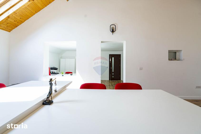 Casă cu 6 camere cu Teren 116 Mp în Ultracentral