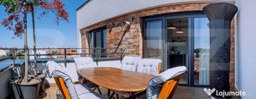 Apartament cu 4 camere decomandat în Central