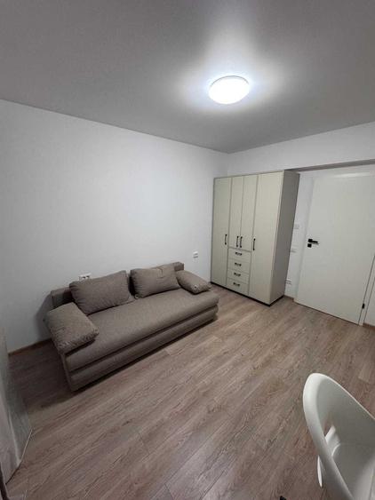 Apartament cu 3 camere în Berceni