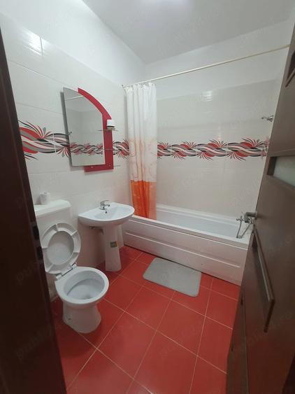 Apartament cu 2 camere decomandat în Podu Rizii