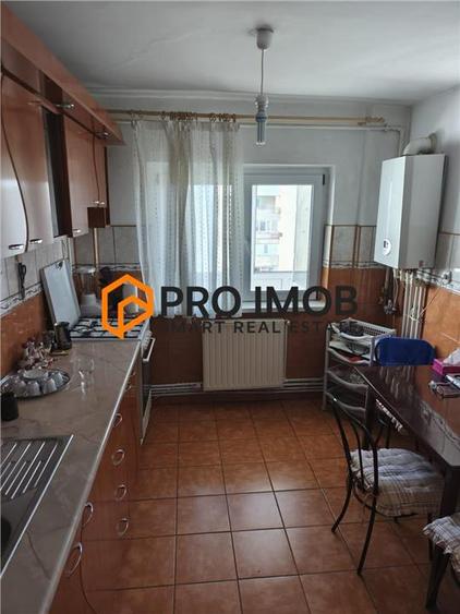 Apartament cu 2 camere decomandat, mobilat în Unirii Sud