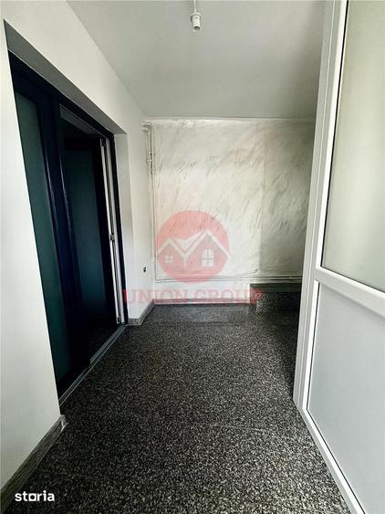 Spatiu Comercial Renovat, 40 mp, Zona Trocadero - 13