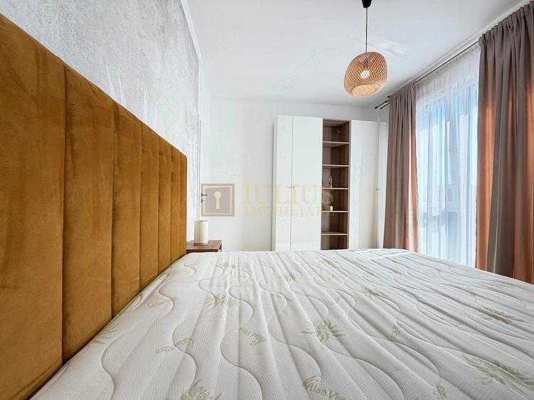 Apartament cu 6 camere decomandat în Central