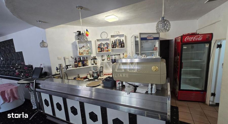Spațiu comercial, de 800 mp, în Țerova