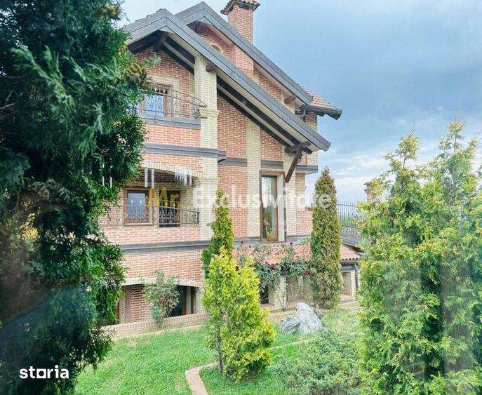 Casă cu 8 camere cu Teren 1229 Mp în Ștefănești