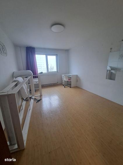 Apartament cu 3 camere decomandat, mobilat în Fundeni