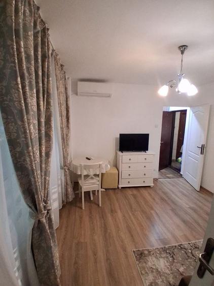 Garsonieră semidecomandată în Costin Georgian