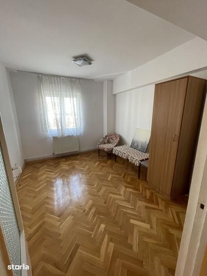 Apartament cu 4 camere în Central