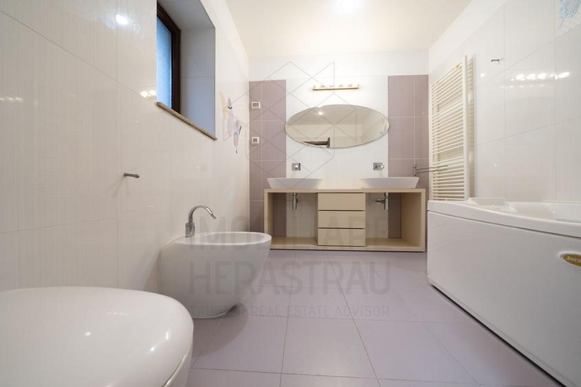 Apartament cu 3 camere decomandat în Șoseaua Nordului