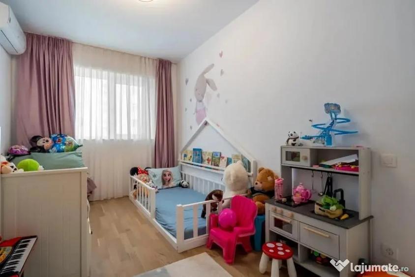 Apartament cu 3 camere decomandat în Ștefan cel Mare