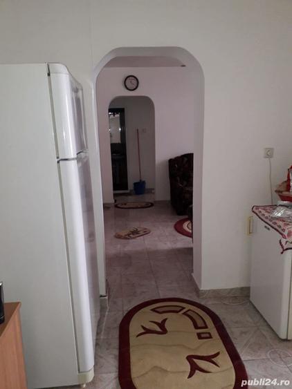 Apartament cu 3 camere semidecomandat în Mahmudia