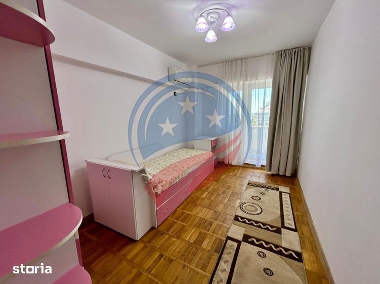 Apartament cu 3 camere decomandat în Central