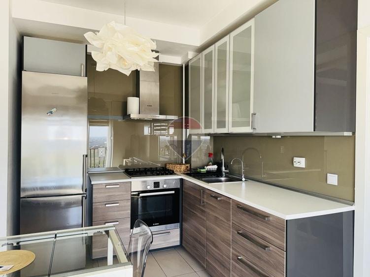 Apartament cu 2 camere semidecomandat, mobilat în Ștefăneștii de Jos