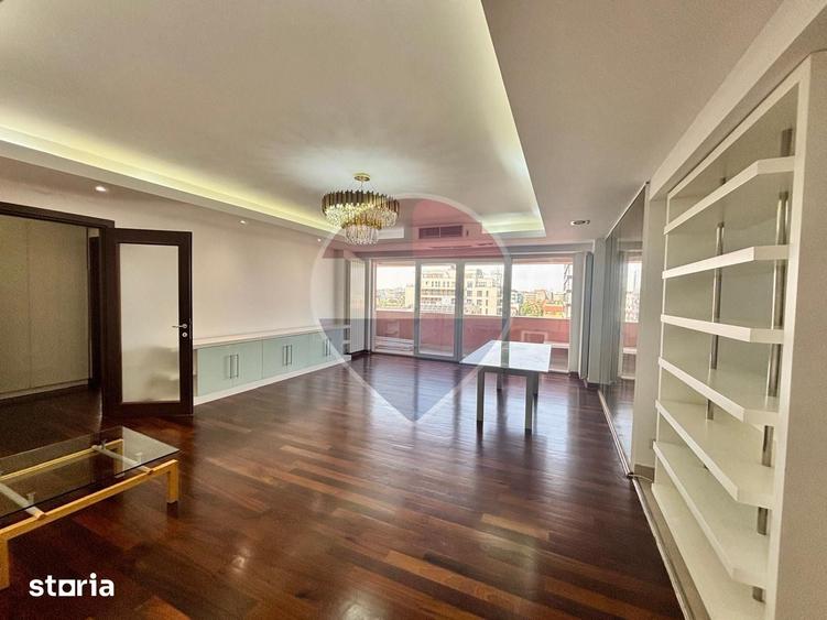 Apartament cu 4 camere în Eminescu