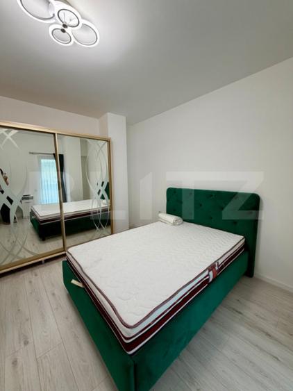 Apartament cu 3 camere semidecomandat, mobilat în Horea