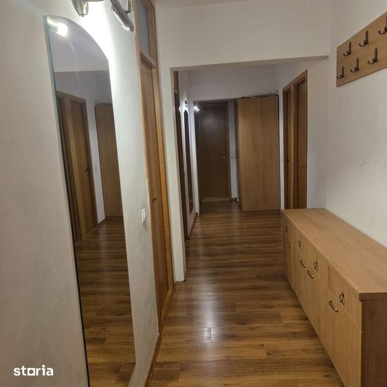 Apartament cu 3 camere decomandat, mobilat în Dristor