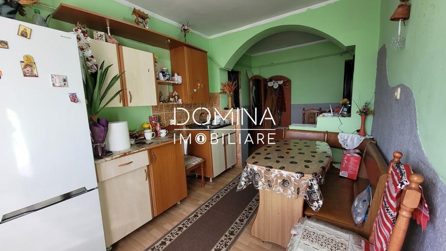 Vânzare apartament 2 camere, situat în Târgu Jiu, strada 9 Mai - 1