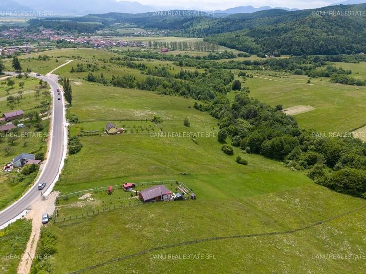 Teren extravilan de 4200 mp, în Vulcan