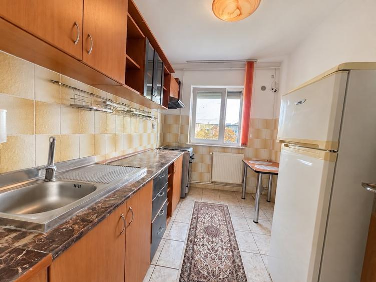 Apartament cu 2 camere semidecomandat, mobilat în Tomis III