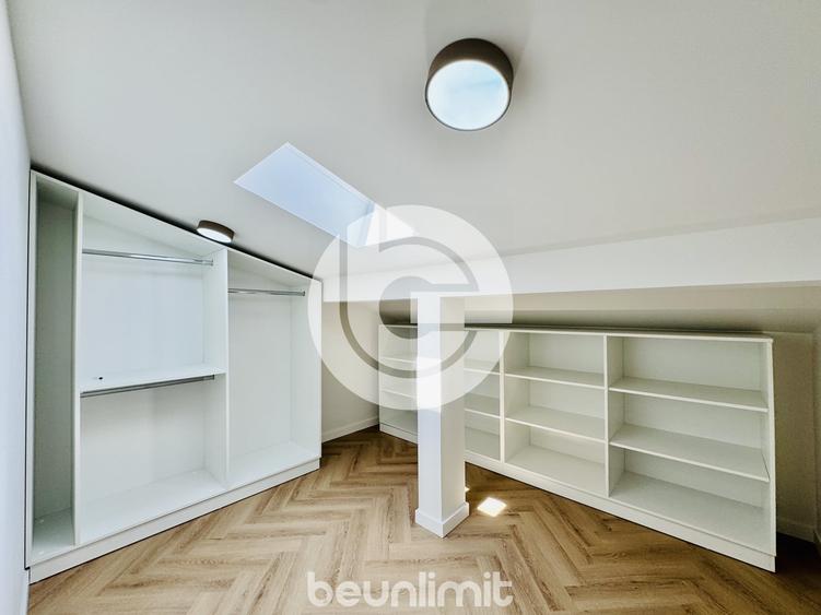 Penthouse cu 4 camere decomandat, mobilat în Cristian