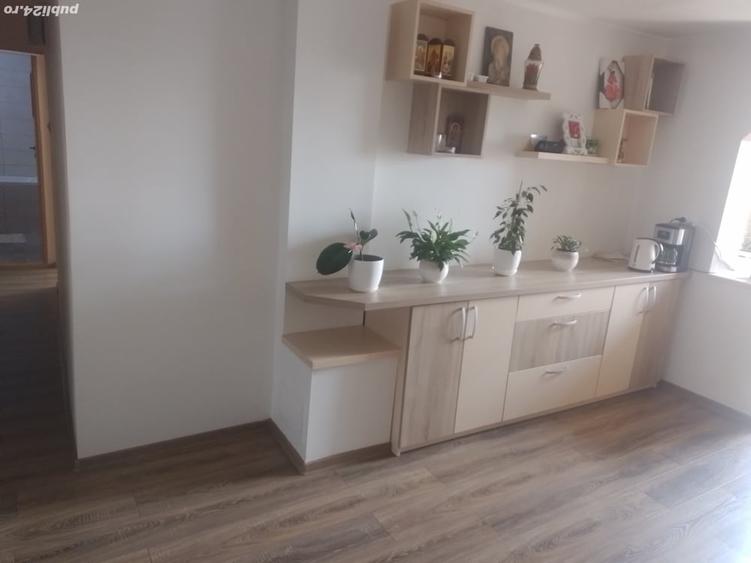 Apartament cu 3 camere decomandat în Sânmartin