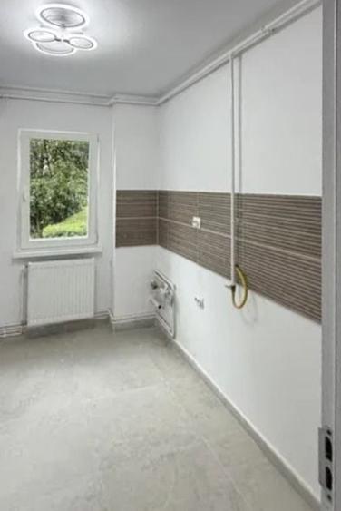 Brasov, apartament 2 camere renovat complet zona Garii - 2