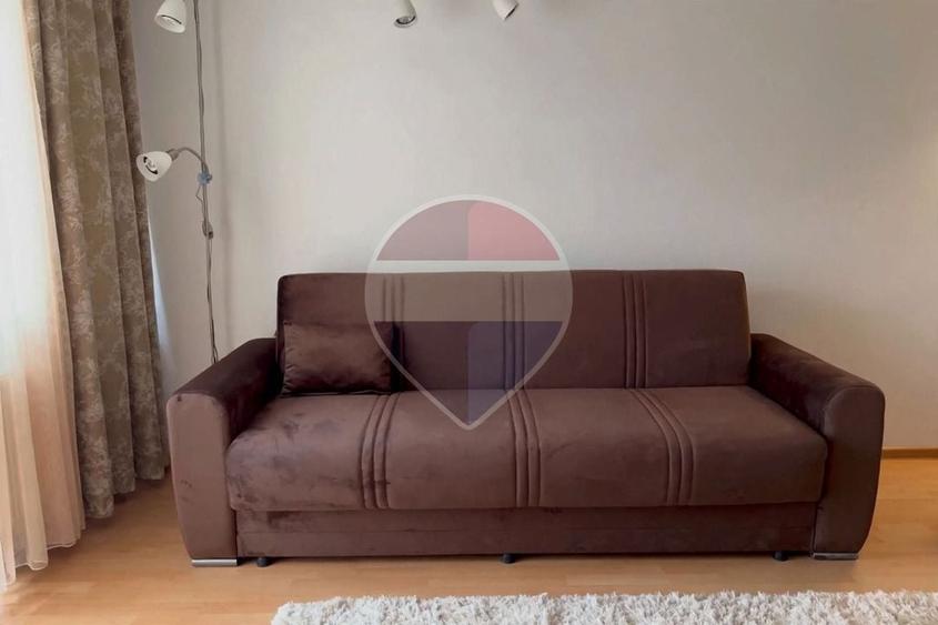 Apartament cu 3 camere decomandat în Alexandru cel Bun