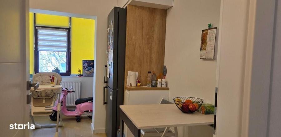 Apartament cu 3 camere decomandat în Tomis III