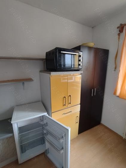 Garsonieră decomandată în Central