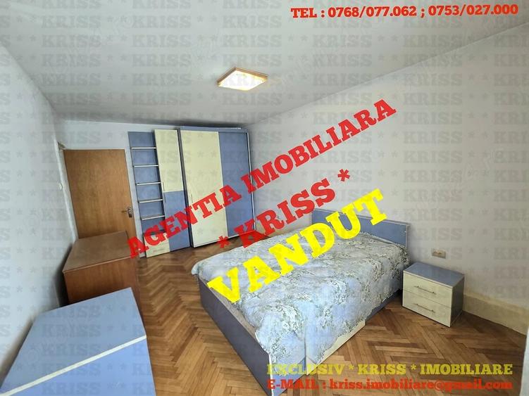 Apartament cu 3 camere decomandat în Găvana