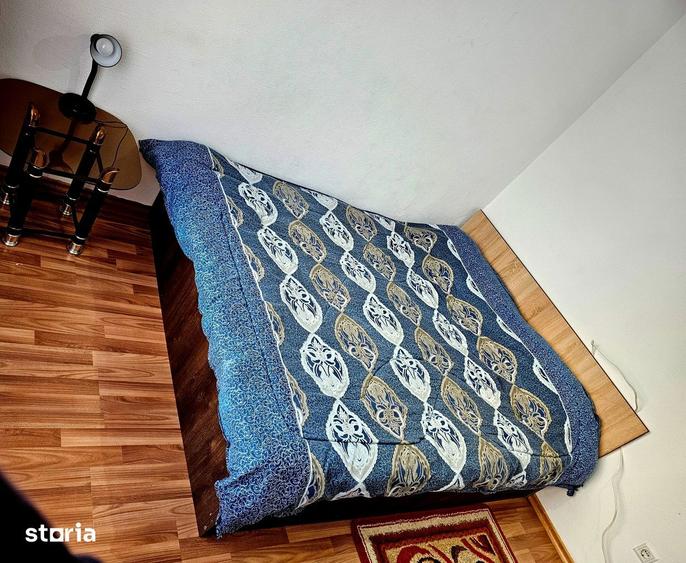 Apartament cu 2 camere în Micro 17