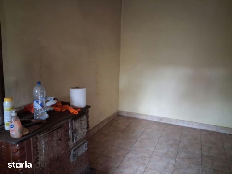 Casă cu 3 camere cu Teren 1800 Mp în Olari