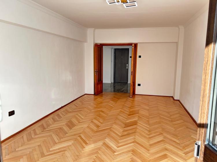 Apartament cu 2 camere decomandat în Unirii
