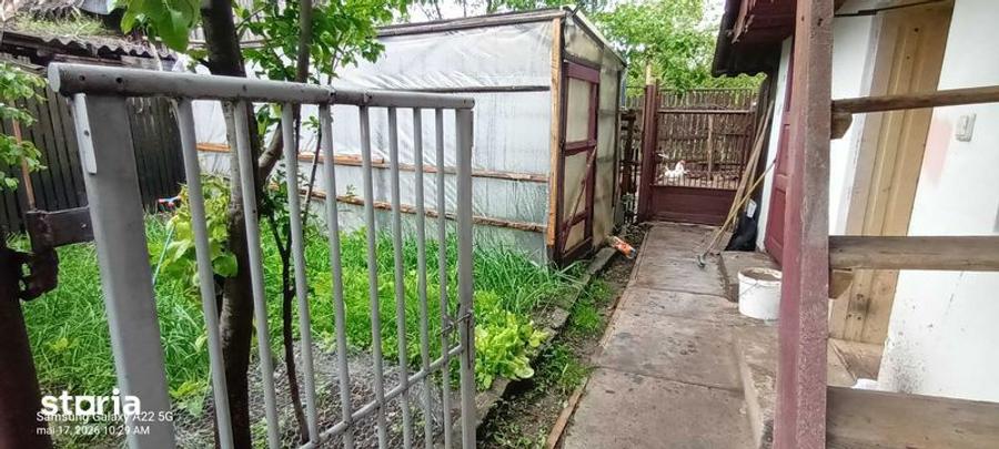 Casă cu 4 camere cu Teren 140 Mp în Domnești
