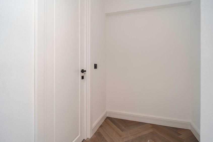 Apartament cu 3 camere decomandat în Tătărași