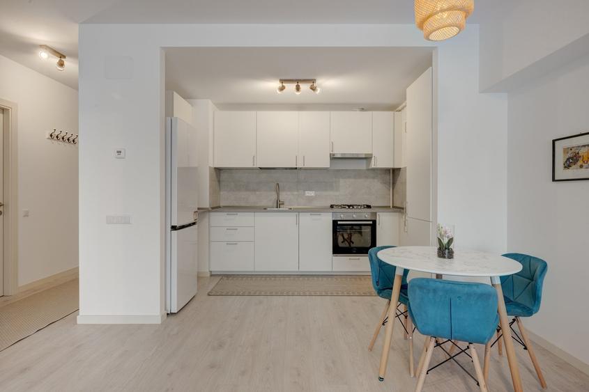Apartament cu 2 camere decomandat, mobilat în Drumul Taberei