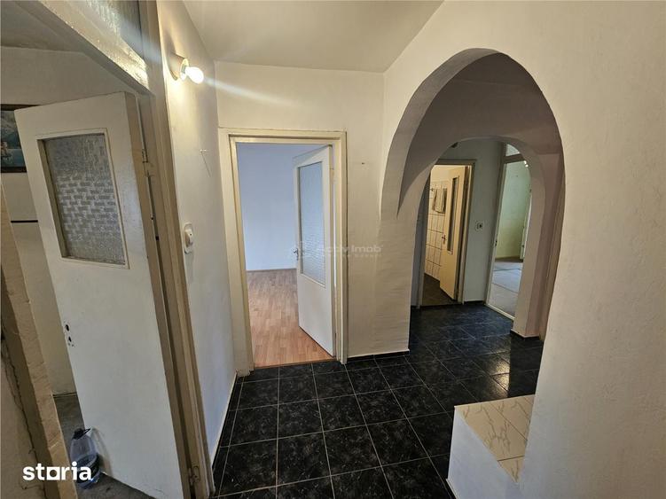 Apartament cu 3 camere în Central