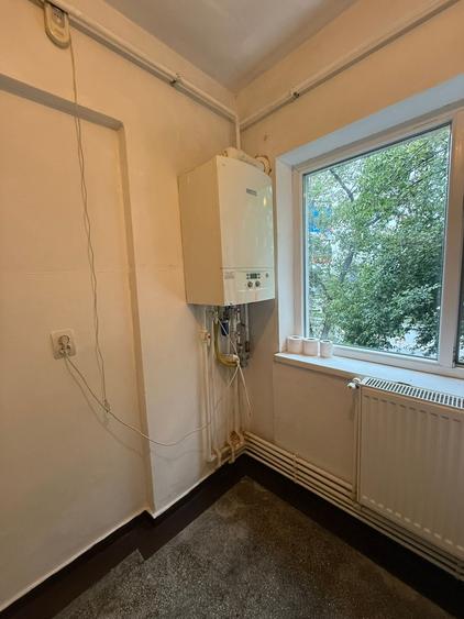Apartament cu 3 camere decomandat în Gară