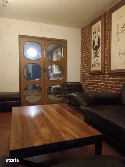 Apartament cu 4 camere decomandat în Titulescu