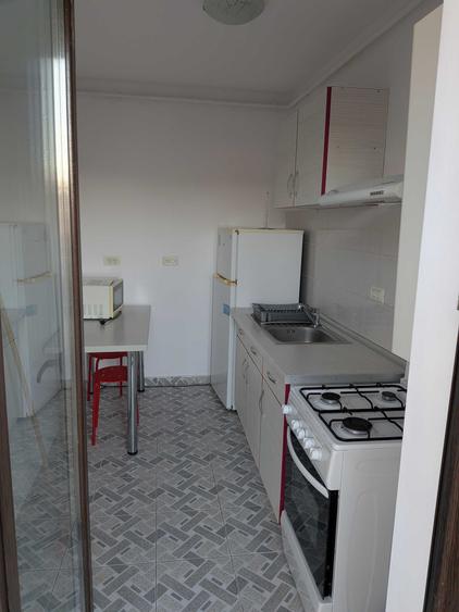 Garsonieră decomandată în Păcii