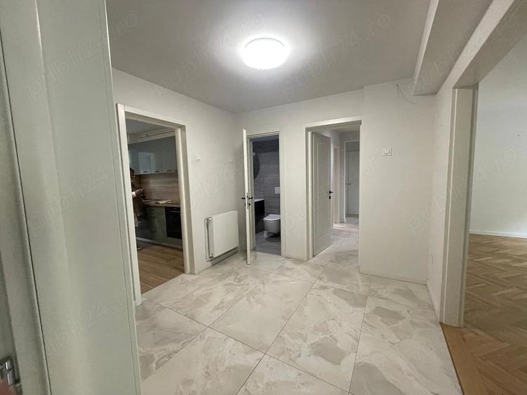 Apartament cu 4 camere decomandat în Republicii