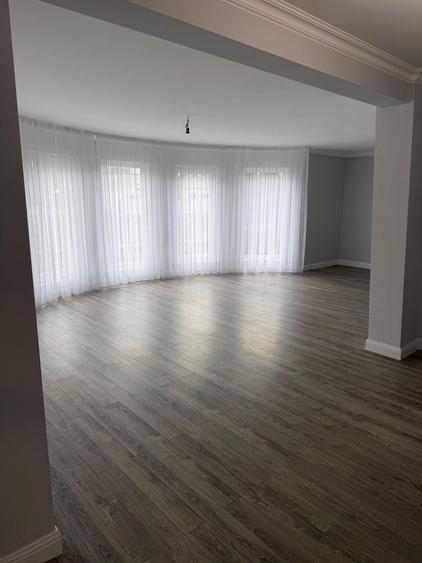 Casă individuală cu 5 camere cu Teren 1200 Mp în Vicovu de Sus