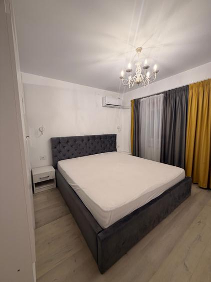 Garsonieră decomandată în Decebal