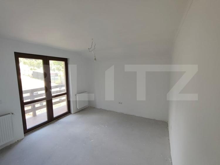 Casă individuală cu 6 camere cu Teren 784 Mp în Pucioasa
